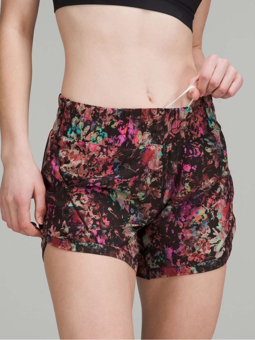 Lululemon Track That Mid-Rise Lined Short 5" Size 4